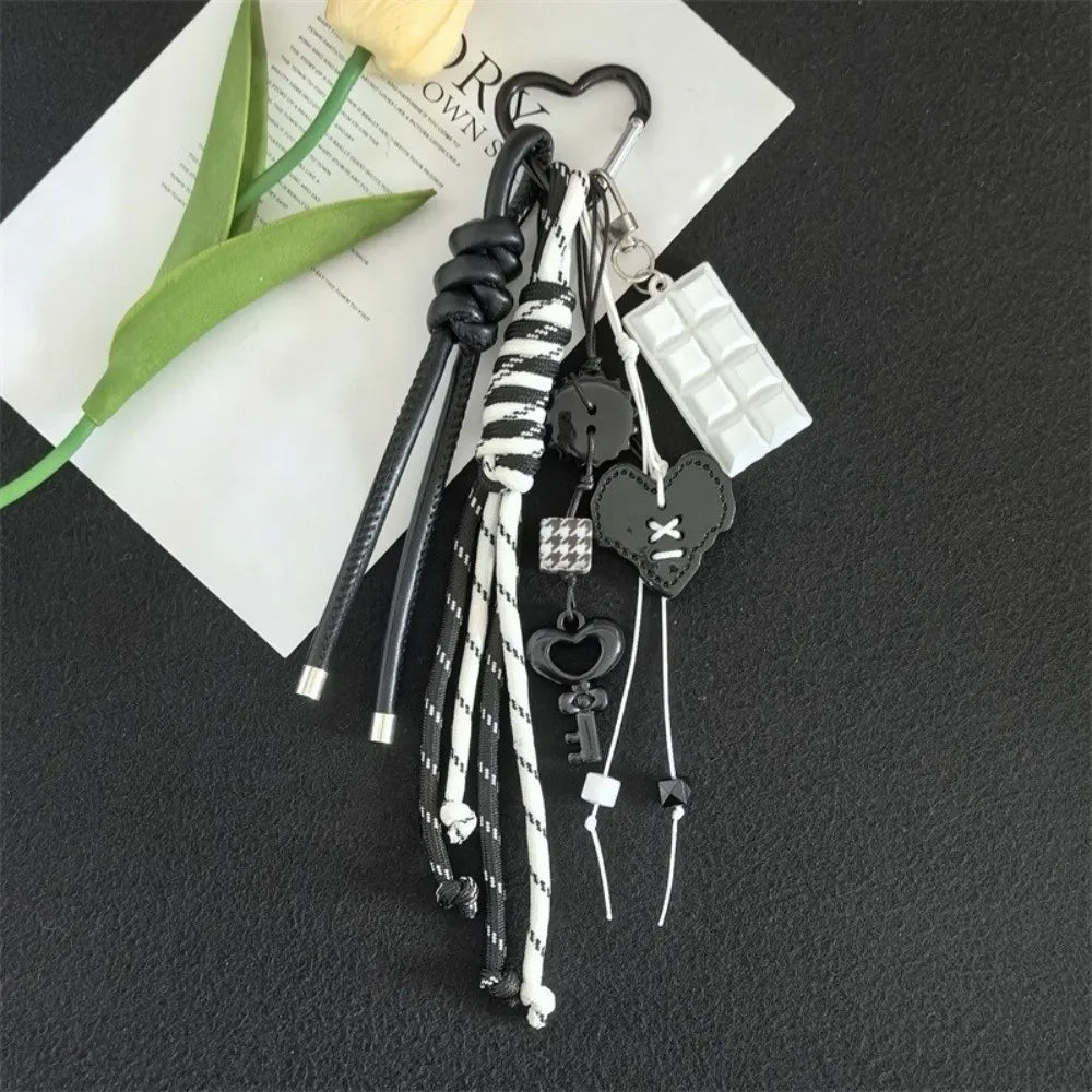 Fashionable Heart Leather Rope Keychain