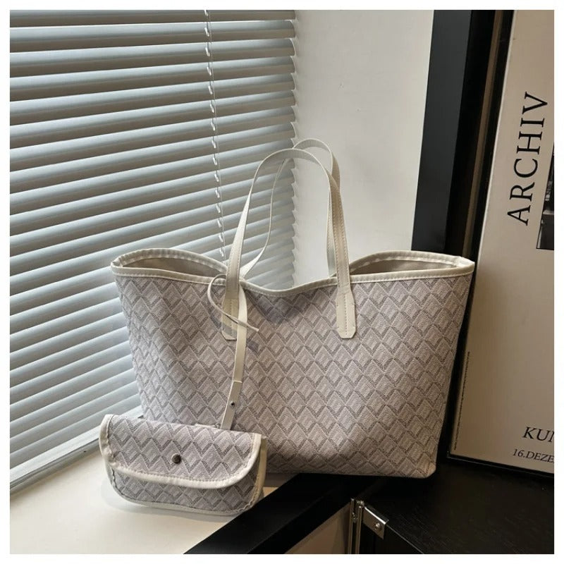 Large Capacity Fashionable Tote Bag