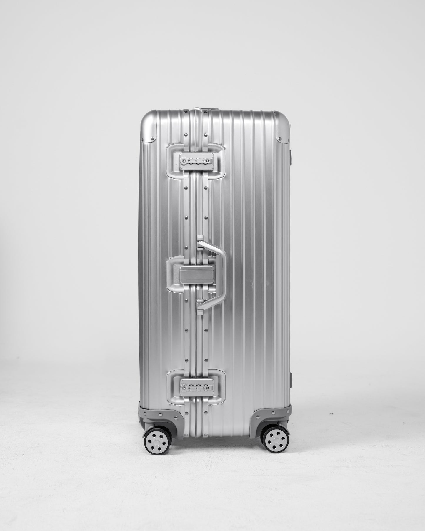 Iconic Large Full Aluminum