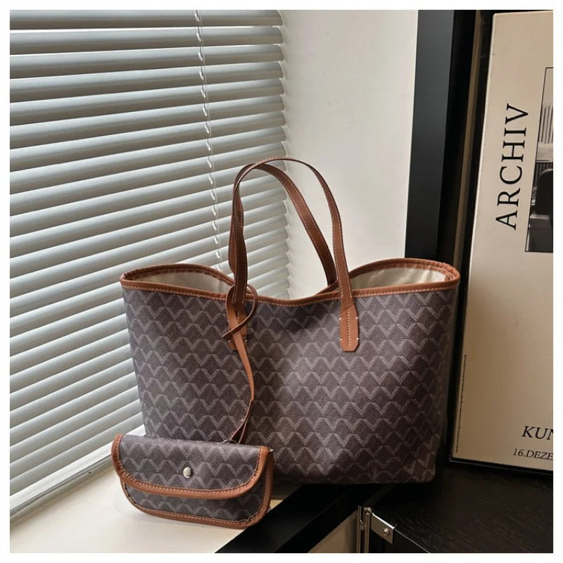 Large Capacity Fashionable Tote Bag